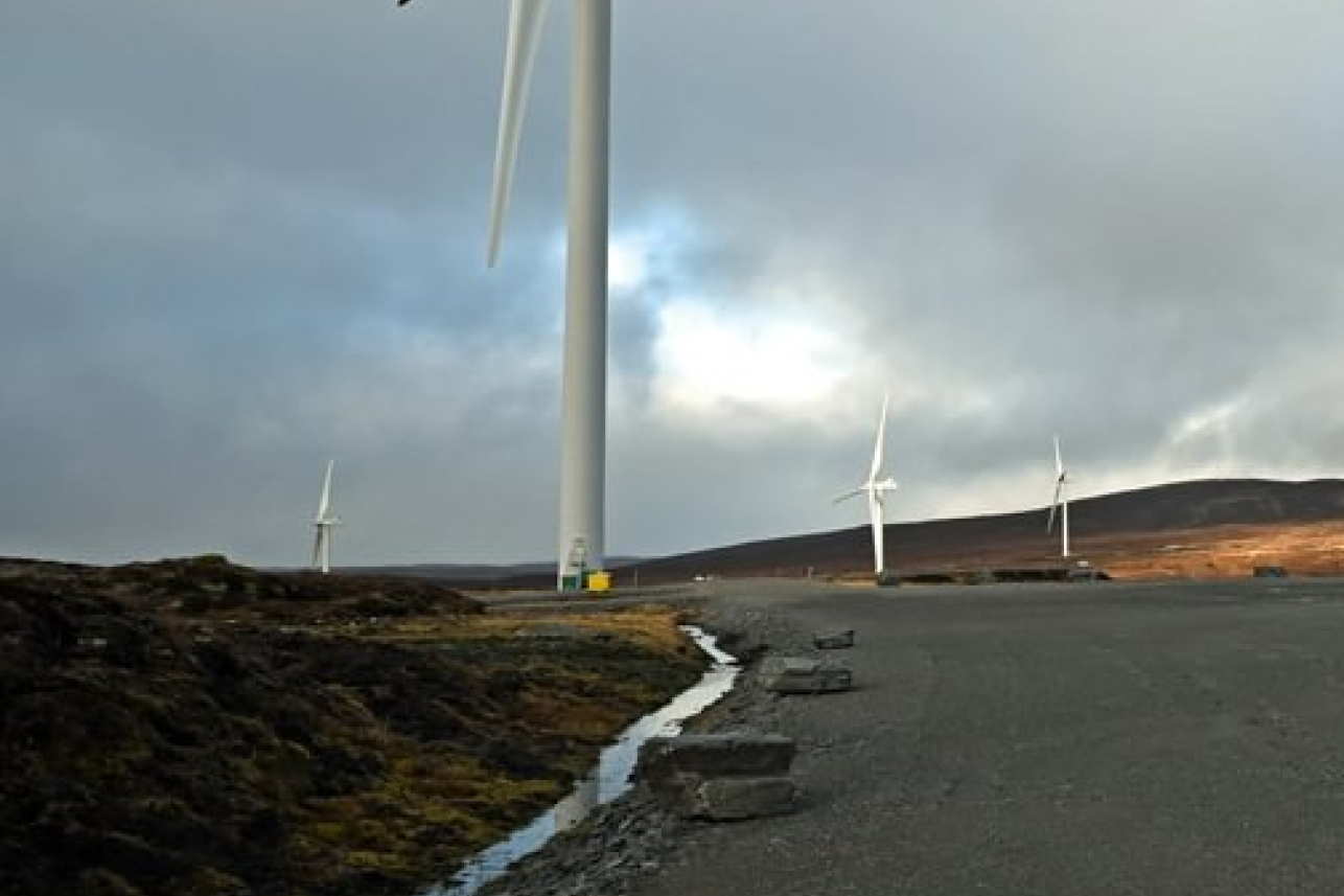 Fighting Fund - wind turbine at Stronelairg