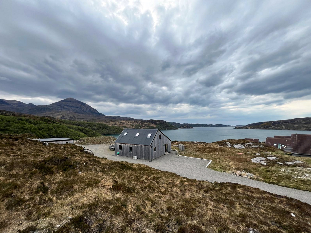 White Cairn at Kylesku Lodges exterior 4